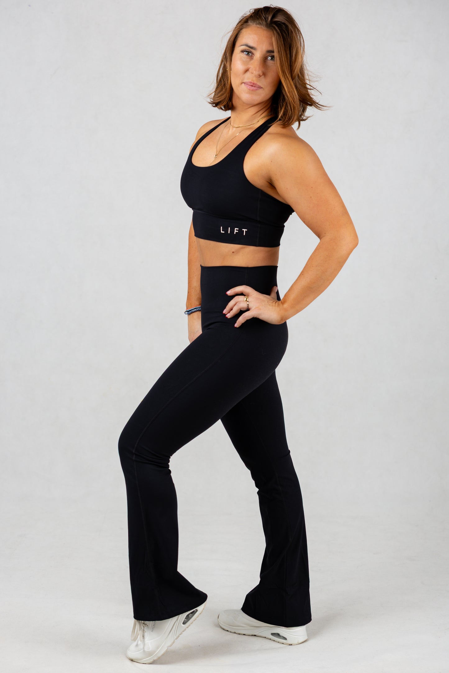 LIFT Flare Yoga Pants Sort