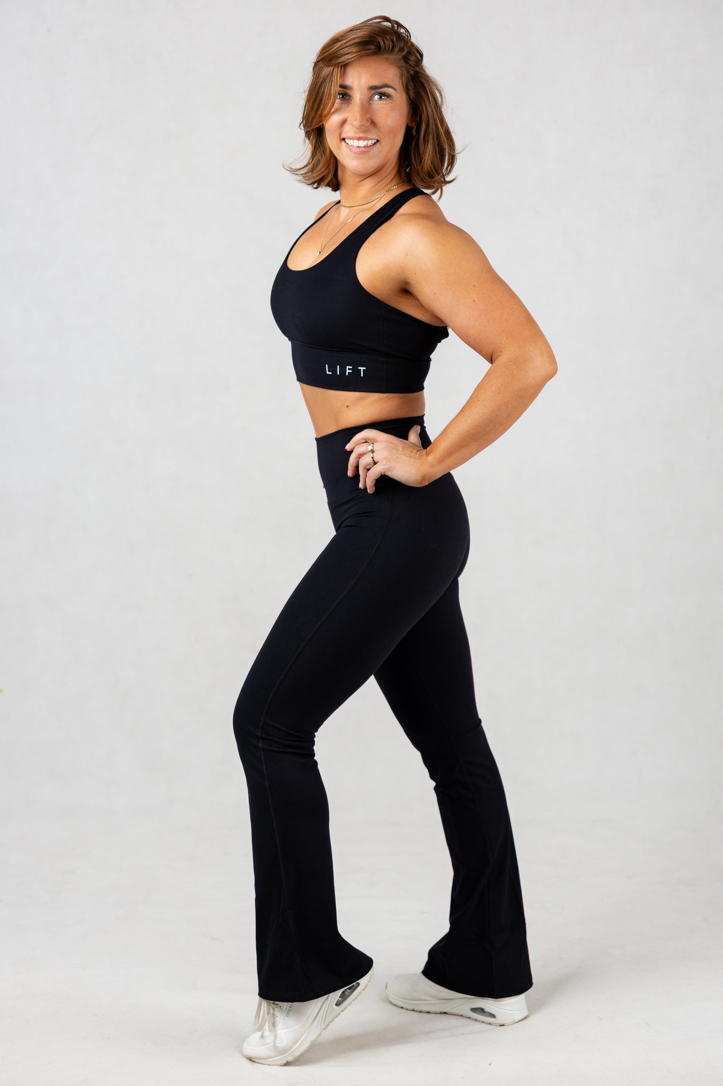 LIFT Flare Yoga Pants Sort