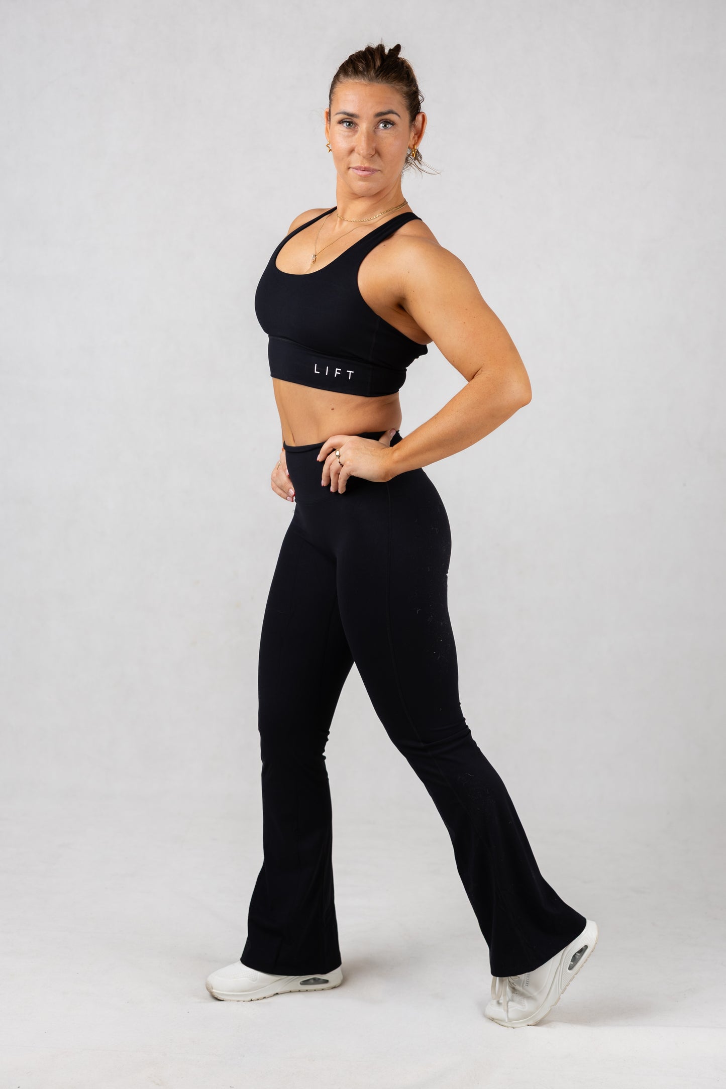 LIFT Flare Yoga Pants Sort